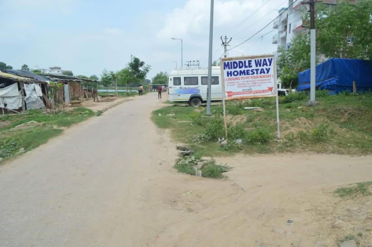 Middle Way Home Stay Bodh Gaya Exterior photo